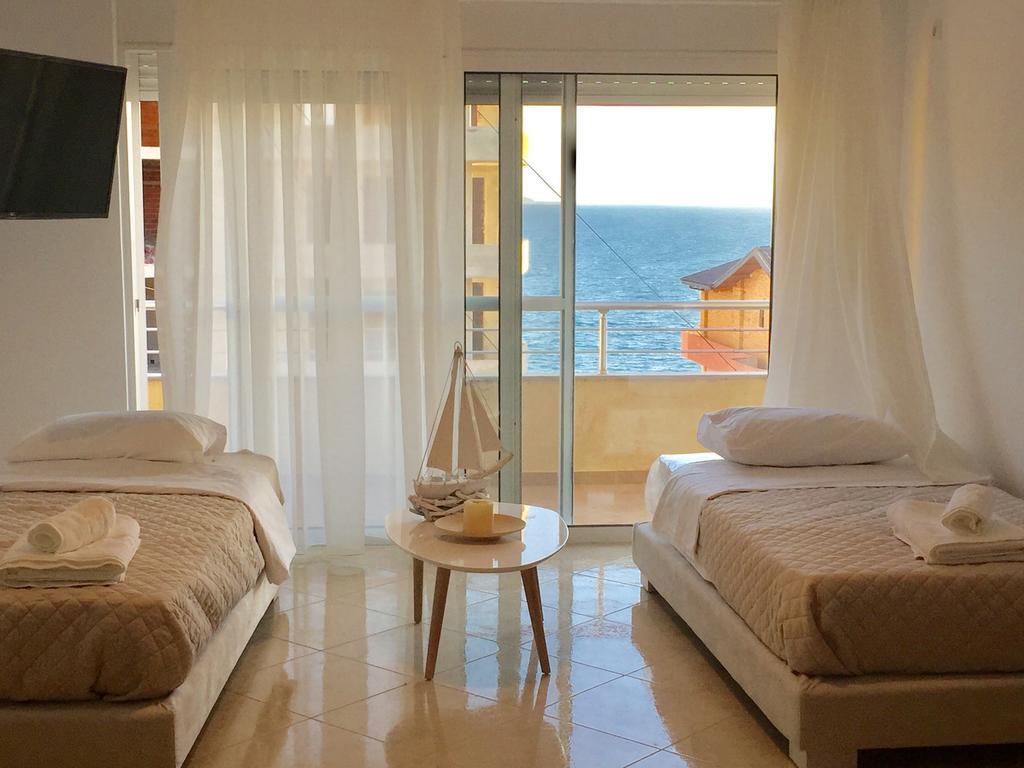 Sea And Sun Apartments Sarandë Habitación foto